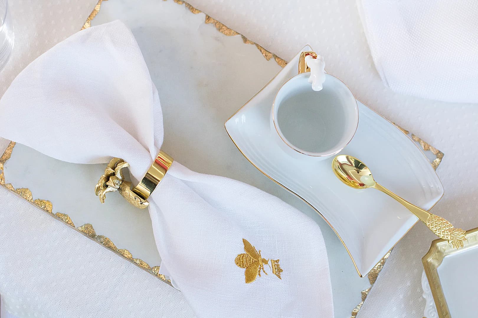 Napkins, White, Golden Flies. Set of 6. 45/45