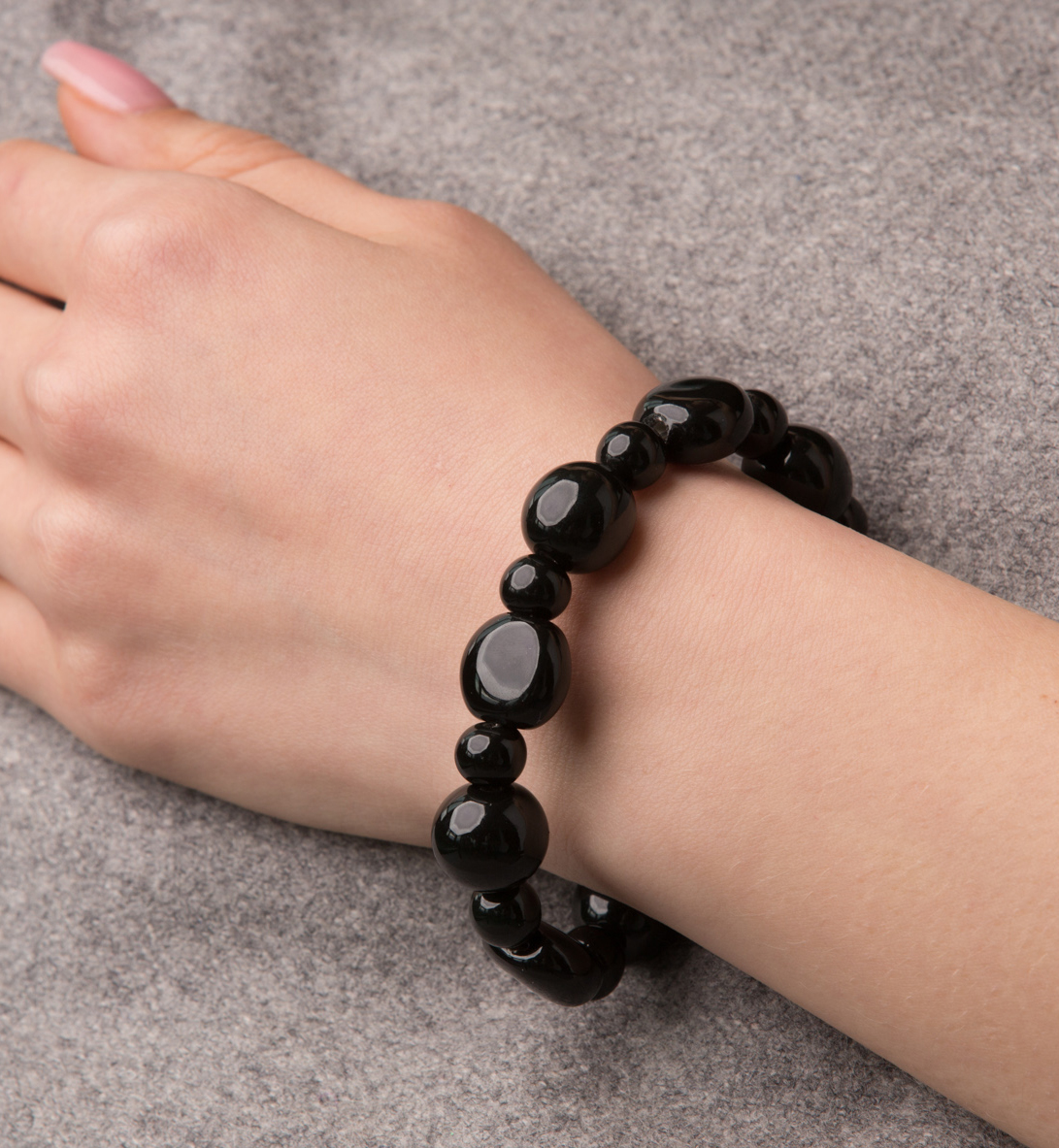 Handmade black ceramic bracelet "Alice"