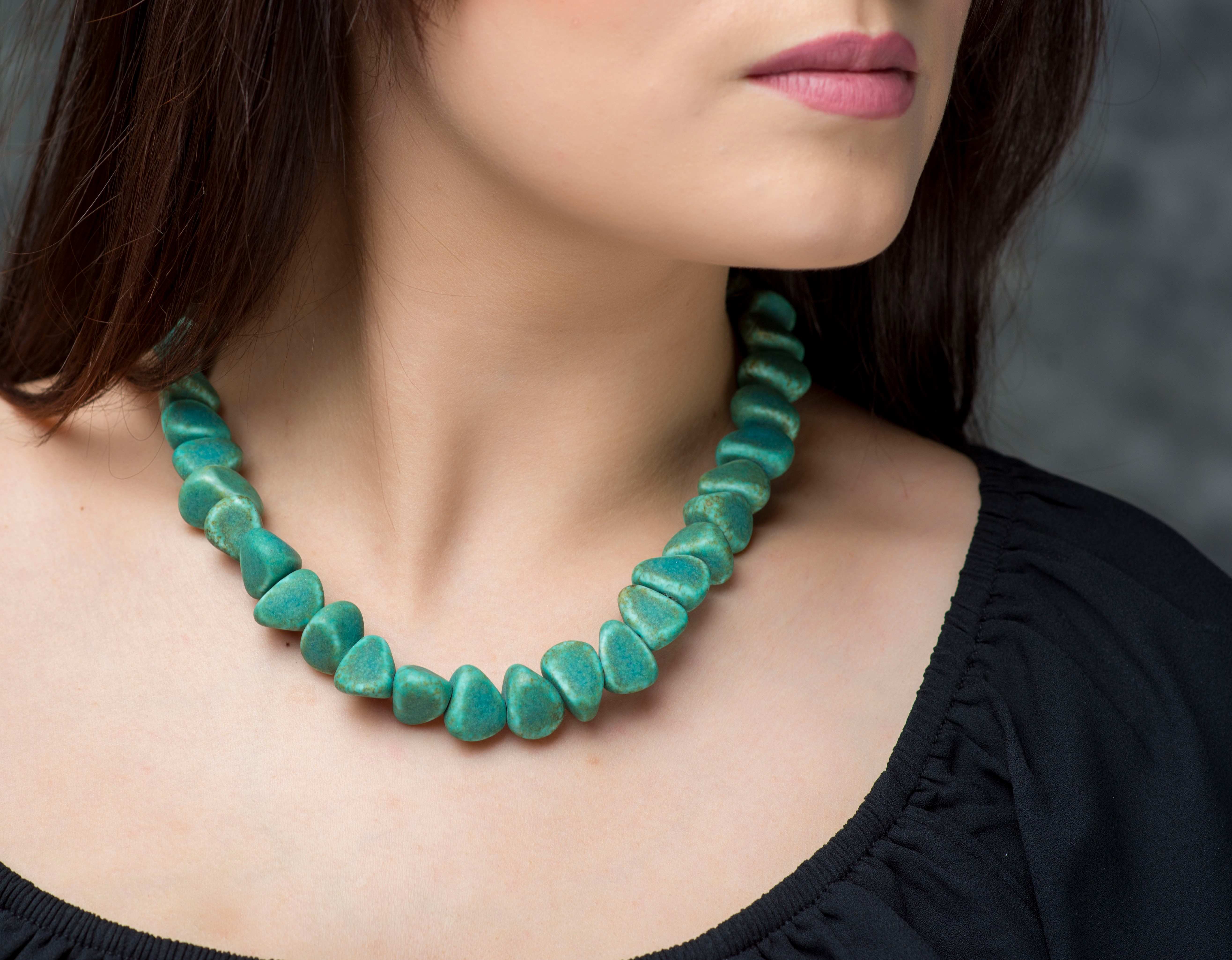 Green ceramic necklace "Jade Stone"